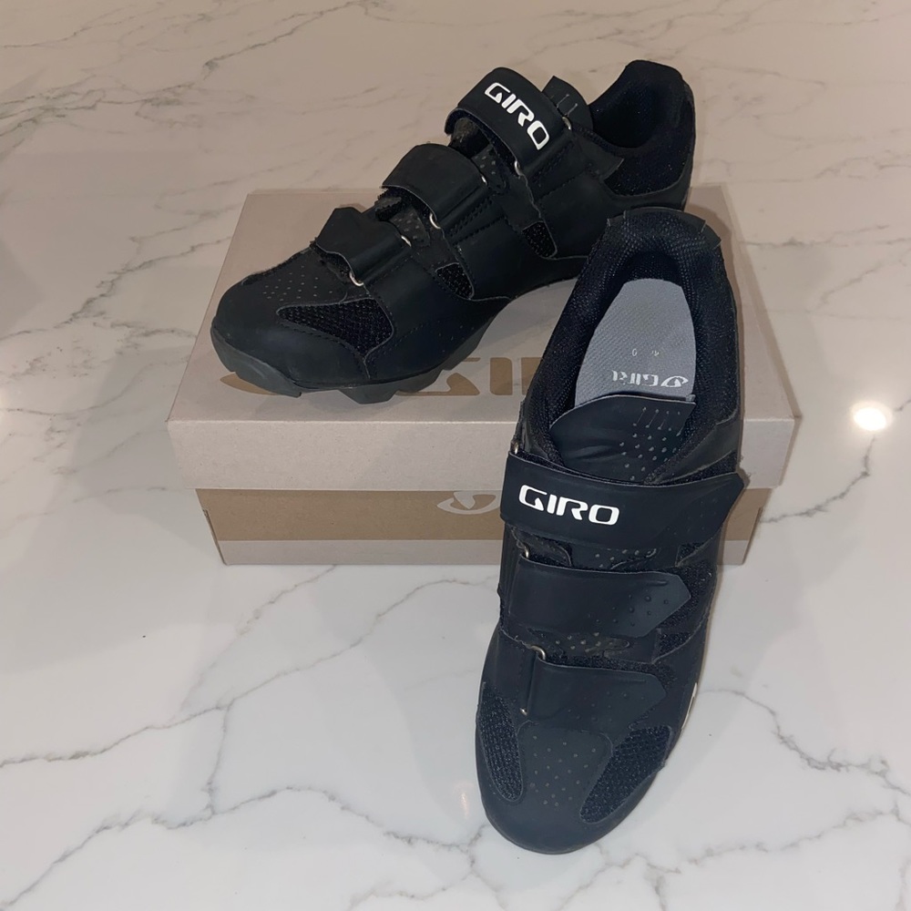 Giro Women’s Cycling Shoe